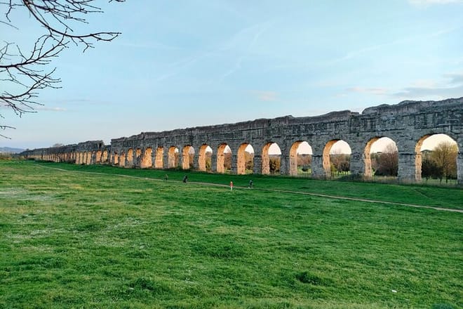 5-Day Premium E-Bike Tour: Rome & Umbria Highlights with Private Transfers