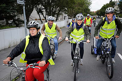 Fun and easy bicycle tour around Reykjavik with an enthousiastic professional English-speaking guide.
