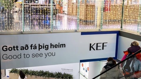 Best Way from Keflavík Airport to Reykjavík (2026)