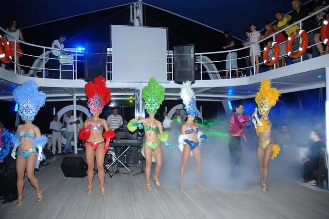 Alanya Starcraft Night Disco Yacht with Foam Party & Transfer 2