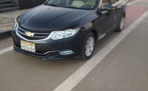 Comfortable Transfer to Hurghada with Snacks and Drinks
