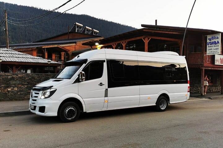 4 Full days in Georgia with private tour, free aiport