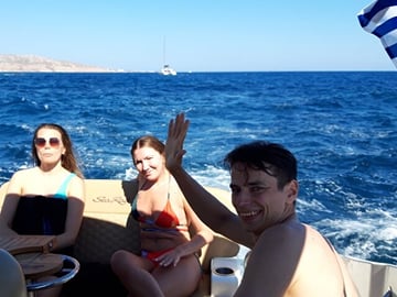 Motor Yacht (2026)Luxury Private Cruise Around Santorini