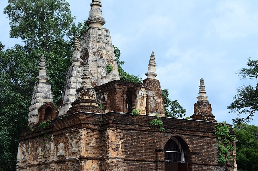 Chiangmai Day Trip Temples and Sticky Waterfall 6