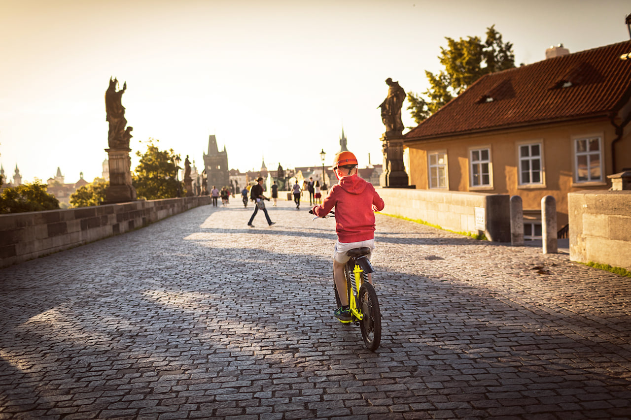 Prague 1,5-Hour Panoramic E-Scooter Tour 4