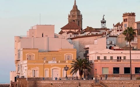 Sitges. Private Tour Beautiful Escape Barcelona