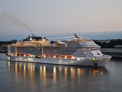 Keflavik Area Hotels and Reykjavik Cruise Port: Private Transfer