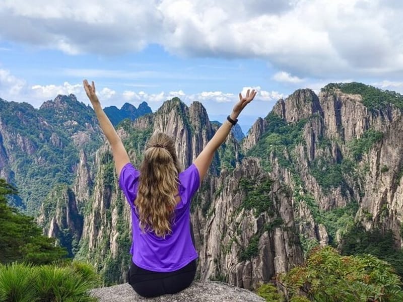 1-Day Mt. Huangshan Tour with Optional Hongcun & Xidi Village