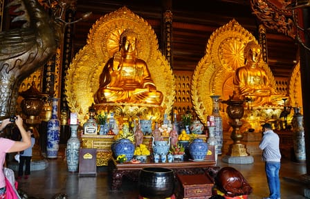 Hoa Lu & Tam Coc Day Tour