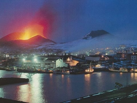 Eyjascooter volcano tour in Westman Island, photo 2