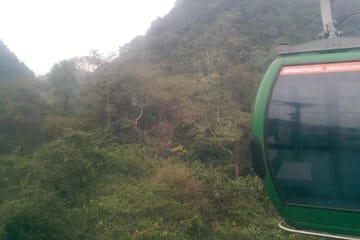 Day Trip to Perfume Pagoda from Hanoi with Guided Tour