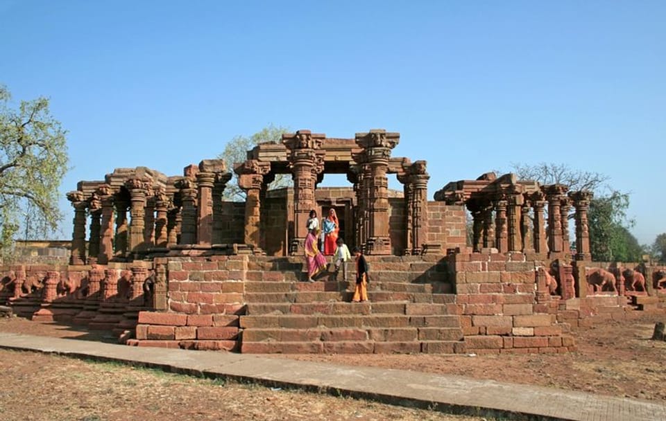 Private Day Trip from Indore to Omkareshwar Temples