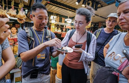 Kowloon Street Markets Culture and Food Walking Tour