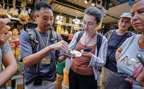 Kowloon Street Markets Culture and Food Walking Tour