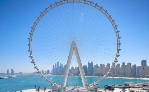 Two-Day Adventure Tour in Dubai and Lahbab Desert