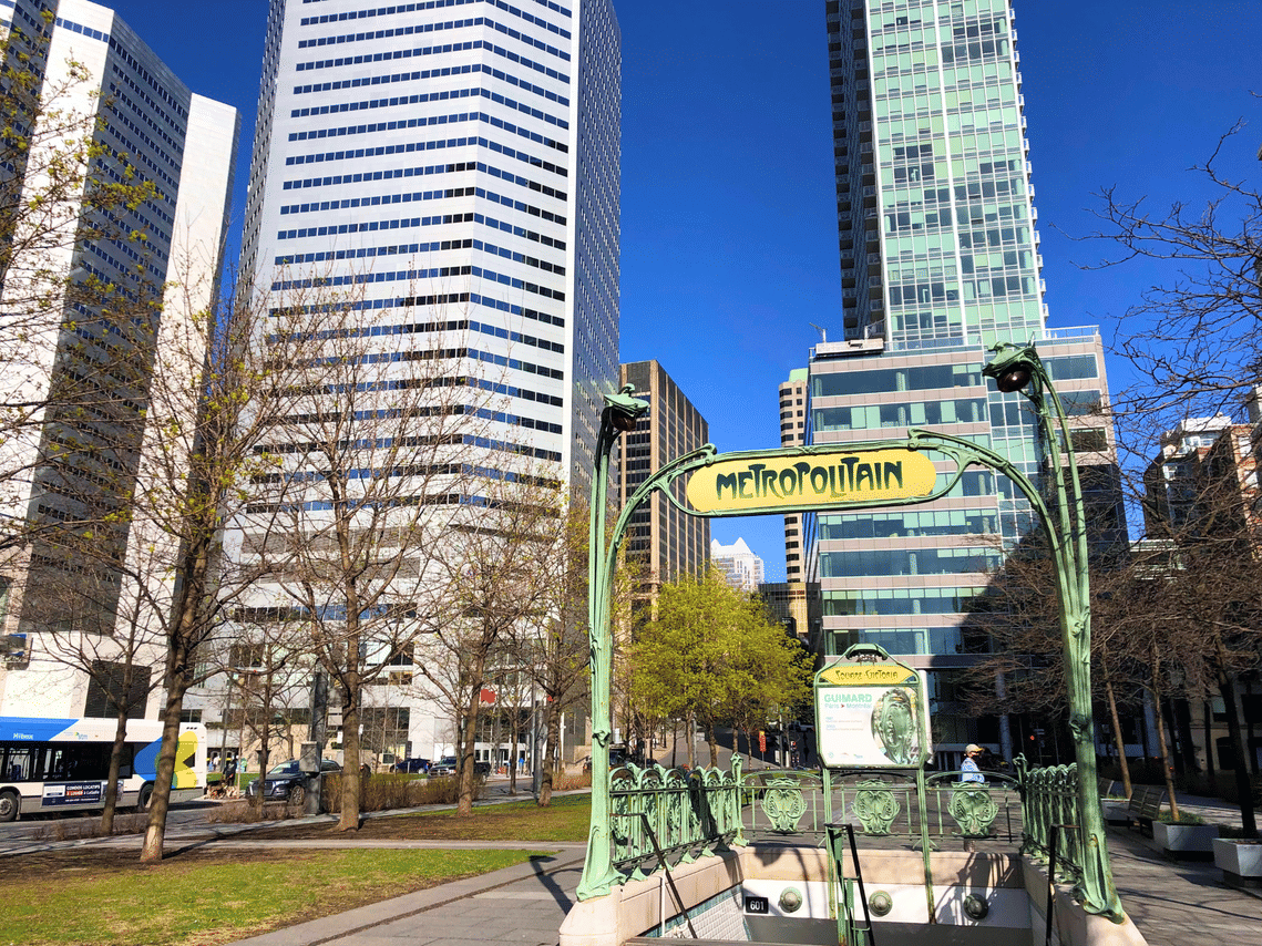 Private Montréal Downtown and Underground City Walking Tour 3