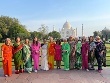 Agra: Taj Mahal Guided Tour with Skip the Line Tickets