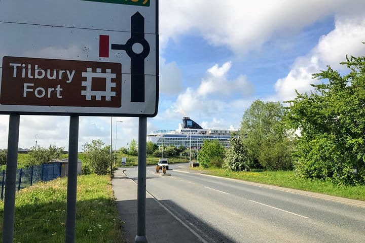 Private transfers to/from London Tilbury Cruise Port and London Gatwick Airport 4