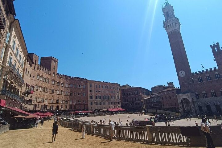 PRIVATE TOUR: Pisa & Siena in one day with Wine tasting & Lunch in Chianti