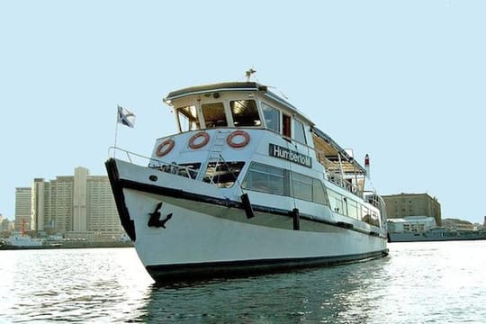 Buenos Aires Super Saver: City Tour, Sailing on a Ship with Lunch and Tango Show
