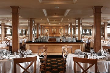 Nile River Cruise from Luxor to Aswan with Temple Visits