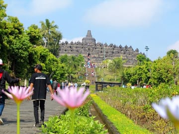 Adventure Tour of Mount Merapi and Temples from Yogyakarta