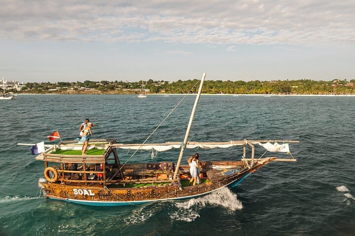 Kendwa Beach Private Sunset Dhow Cruise with Open Bar and Snacks 4