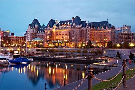 Vancouver, Whistler, Victoria With Butchart 2 Days Tour Private
