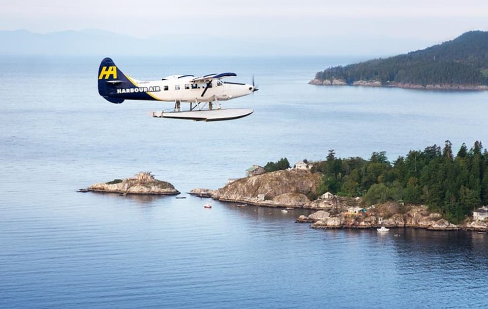 Vancouver city tour private & Whistler Scenic flight one way