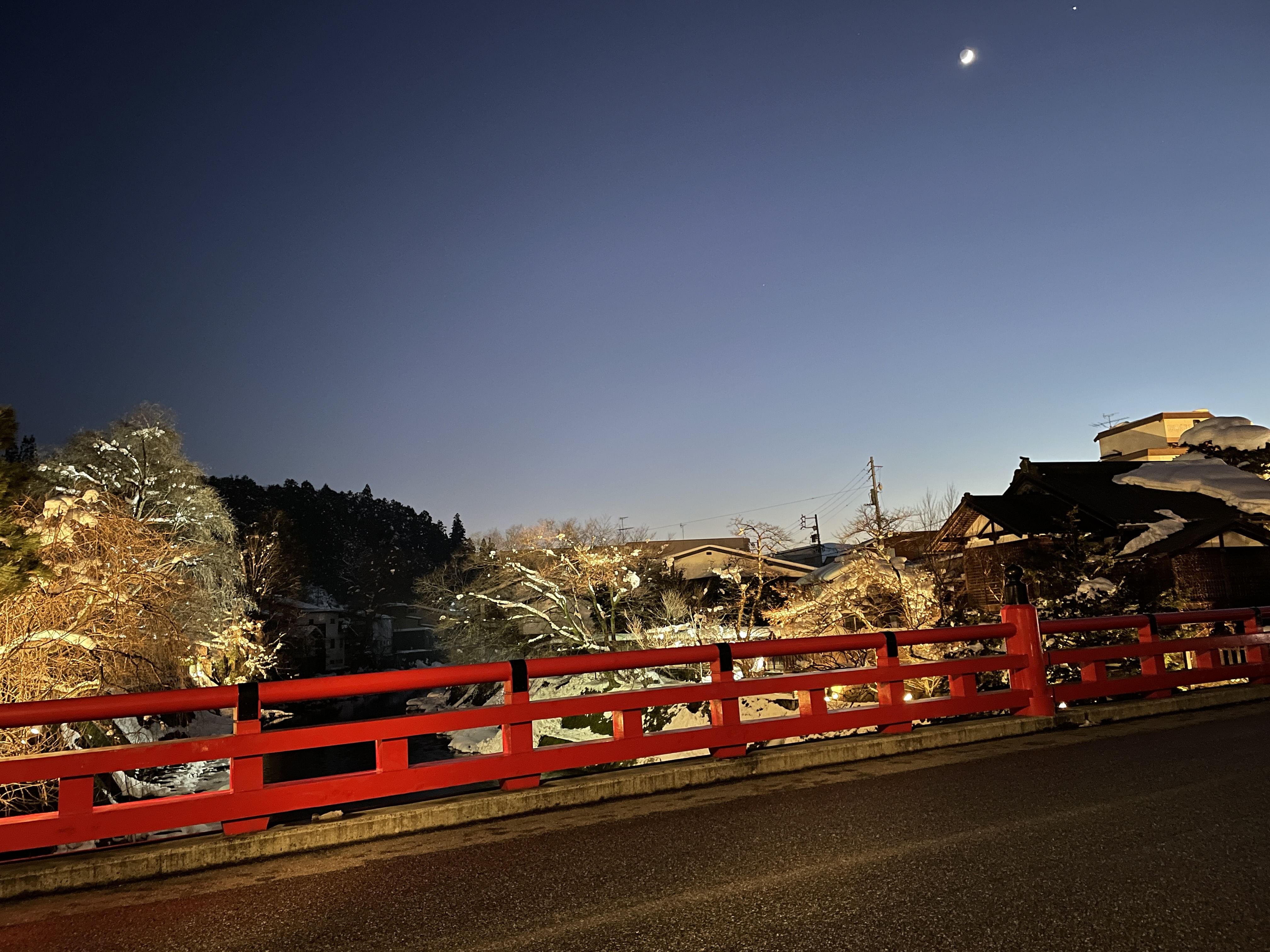 Night tour of Takayama (About 40 min.)