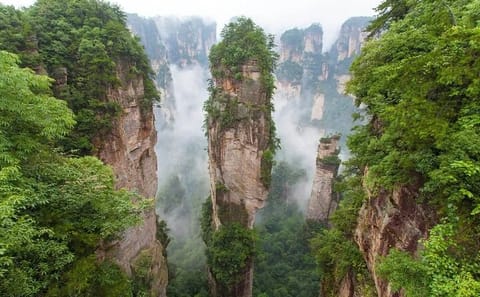 Two-Day Zhangjiajie National Park and Tianmen Mountain Tour