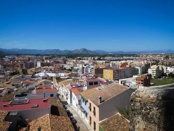 Denia Essentials – Culture, Coastal Views & Culinary Delights