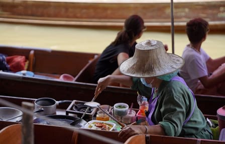 From Bangkok: Floating Market and Ayutthaya Guided Day Tour