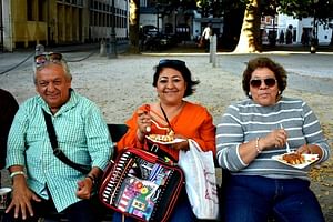 Food tasting & Historical walk