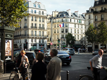 Saint-Germain-des-Prés Walking Tour with Gourmet Tastings