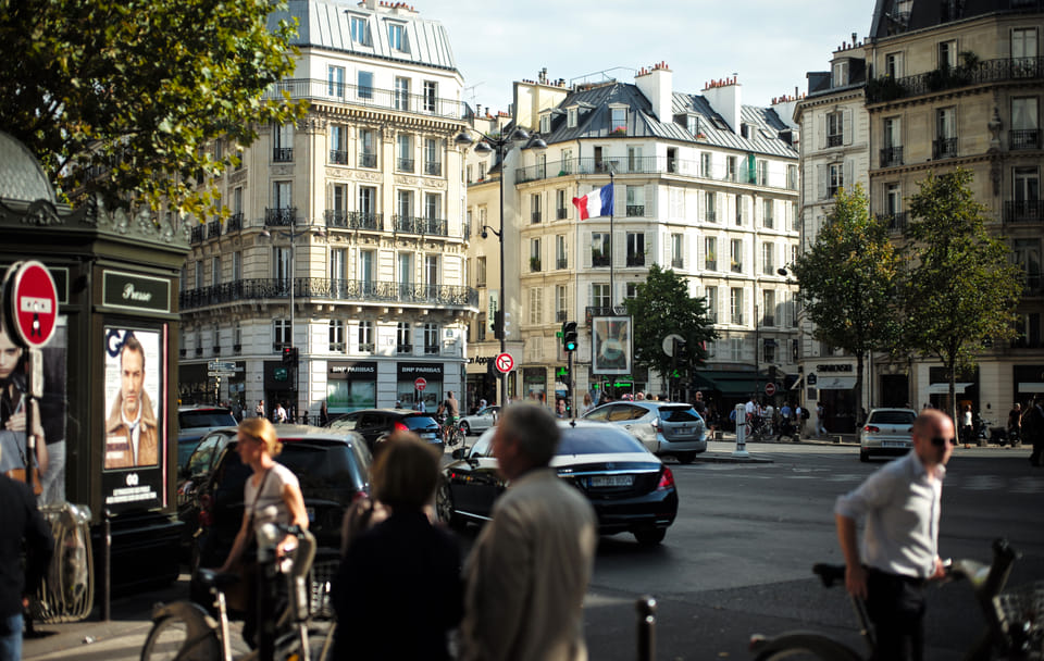 Saint-Germain-des-Prés Walking Tour with Gourmet Tastings