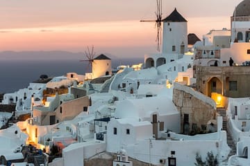 Golden Hour Photography Tour in Santorini, Greece