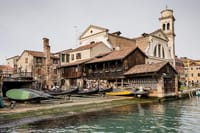 Canal Grande Boat Trip and Walking Tour in a Different Neighborhood 7