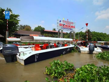 Cu Chi Tunnel Half-Day Tour with Luxury Boat from Ho Chi Minh City