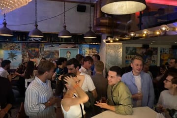 London Calling Pub Crawl Shots Pints Pubs & Good Times