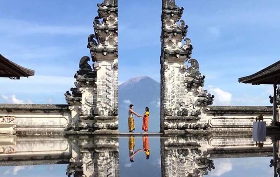 Cultural Day Trip to Lempuyang Temple and Tirta Gangga