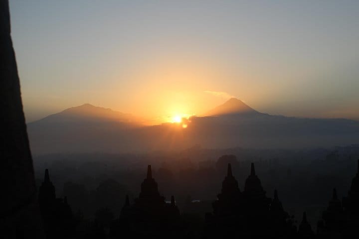 Borobudur Sunrise Merapi Volcano Tour