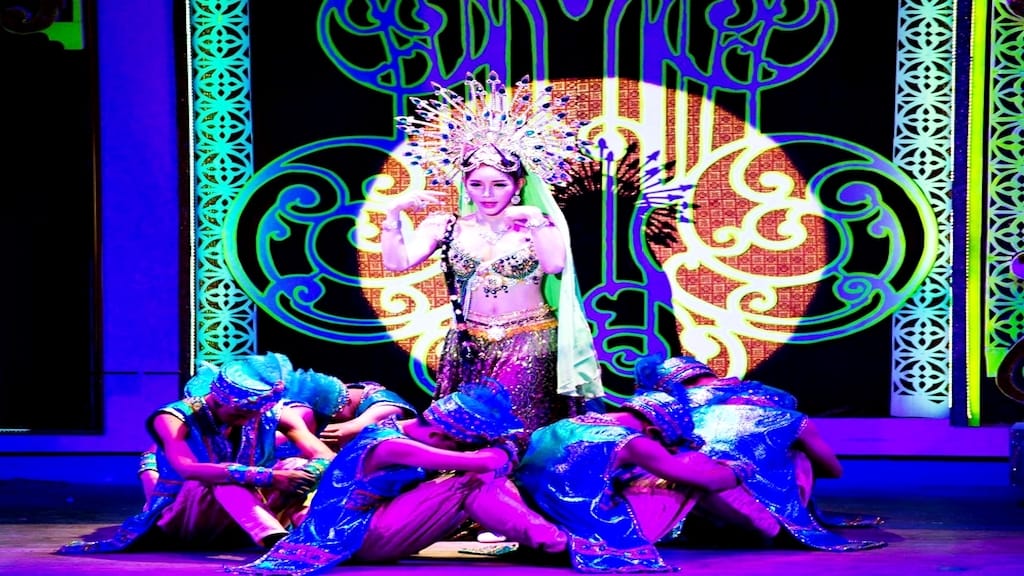 Miracle Cabaret Show in Chiang Mai 5
