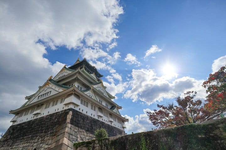 Osaka Castle & Local Neighborhoods 5h Bike Tour with Lunch 4