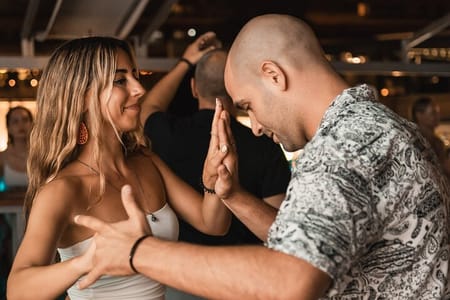 London Salsa Lovers Dance Experience