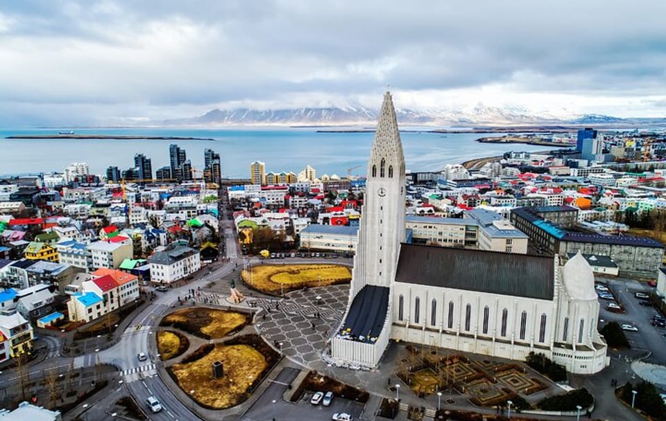 Private Tour from Keflavík to Blue Lagoon and Reykjanes Peninsula