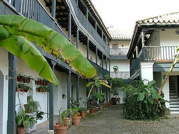Off the beaten path. Cordoba Patios Private Tour