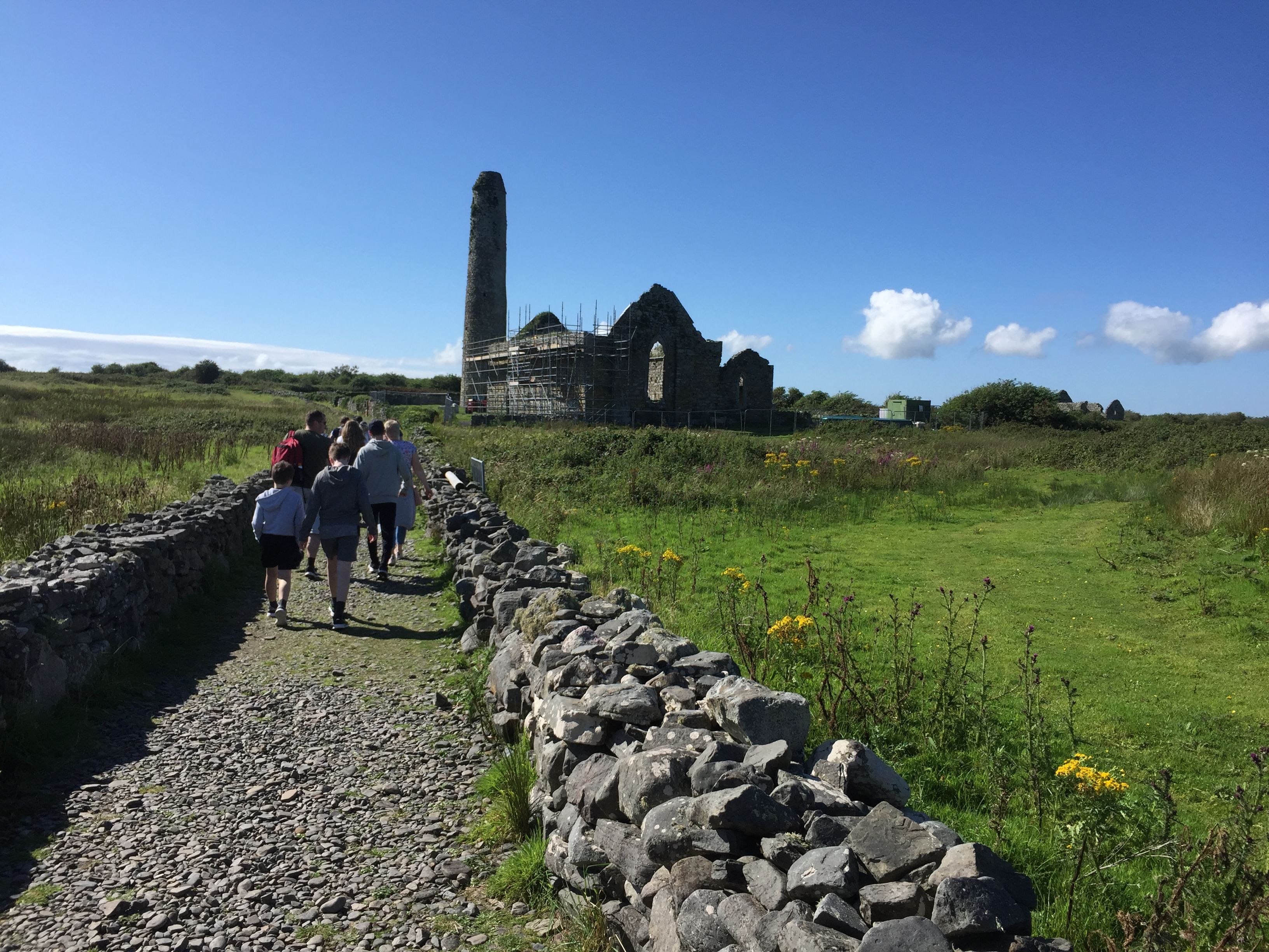 Visit to Scattery Island departing from Kilrush. Clare. Guided.