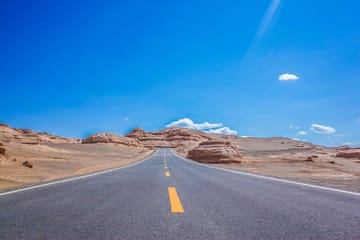Explore Yangguan, Yumenguan, and Yardang in Dunhuang Tour