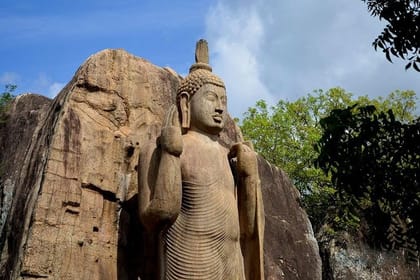 Anuradhapura And Aukana All Inclusive Tour From Habarana